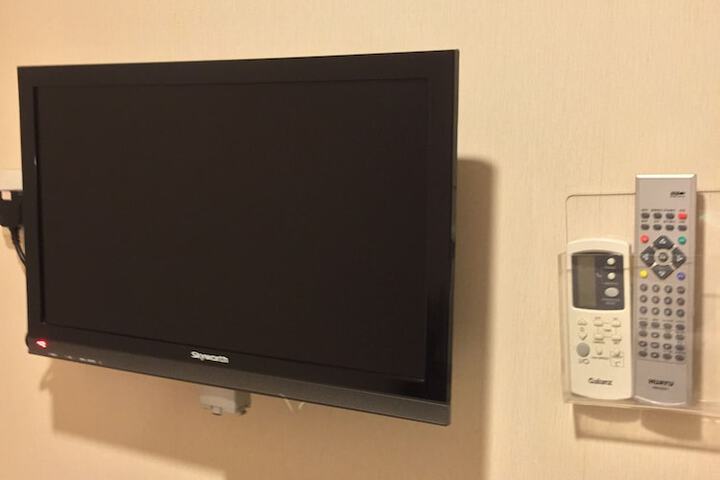 Room 13 of 73