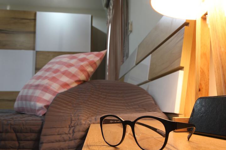 Room 12 of 61