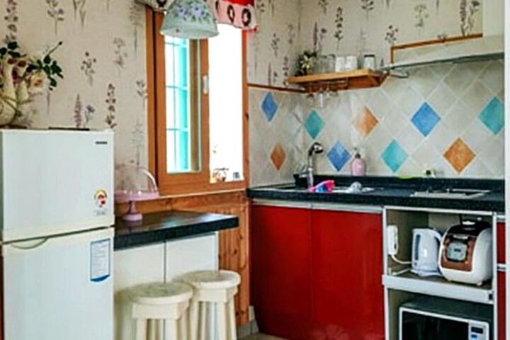 Room 37 of 72