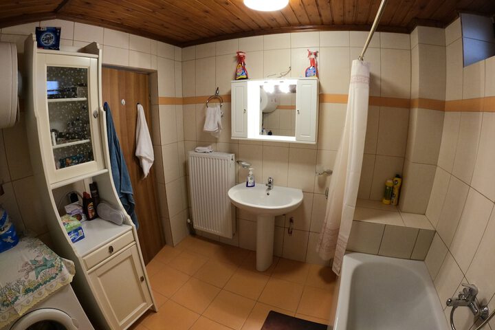 Room 15 of 26