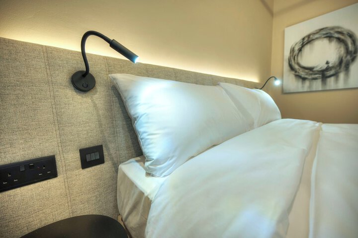 Room 11 of 71