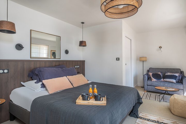 Room 5 of 20