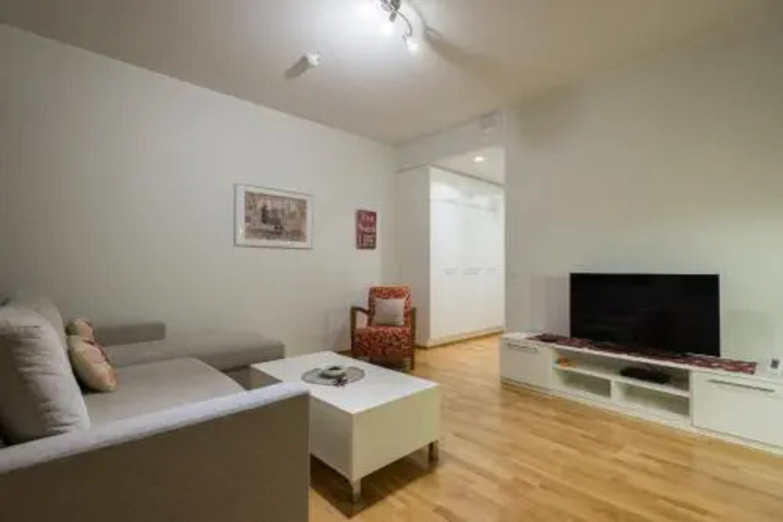 Room 2 of 21