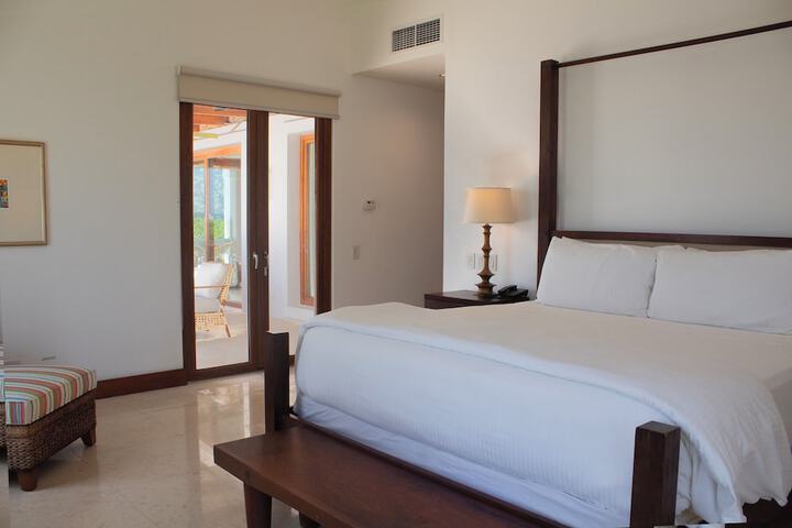 Room 16 of 180