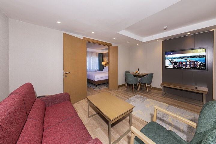 Room 18 of 70