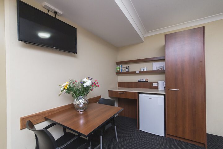 Room 35 of 73