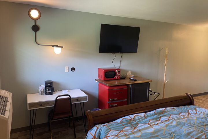 Room 6 of 19