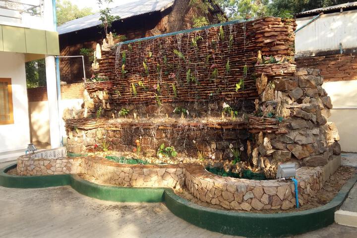 Thiri Mingalar Hotel