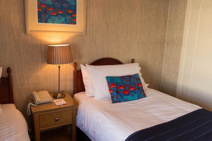 Room 48 of 72