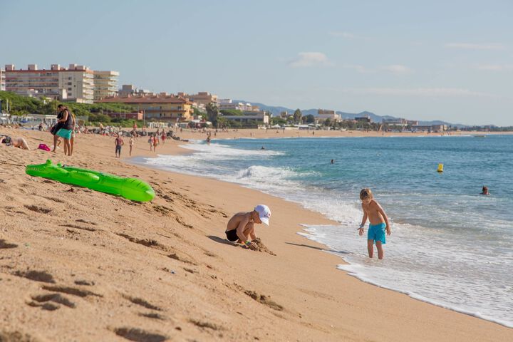 Beach 27 of 37