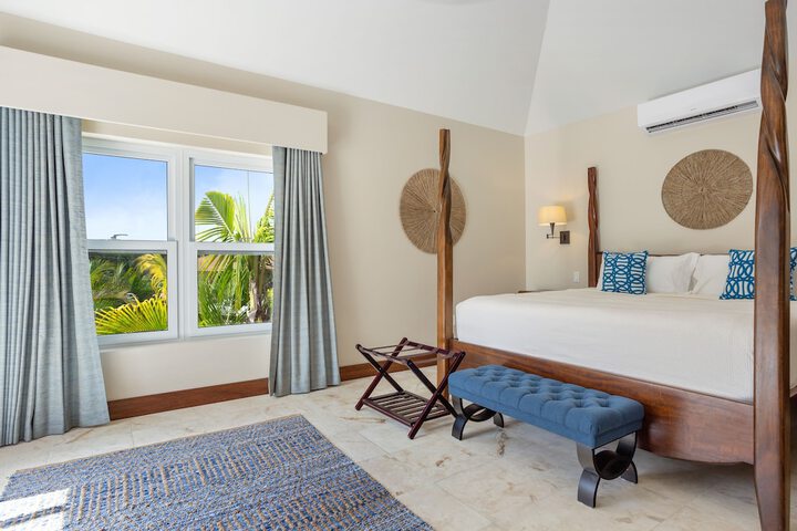 Room 40 of 179