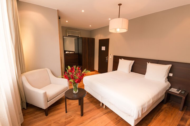 Room 25 of 61