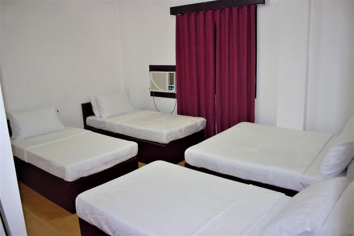 Room 11 of 31