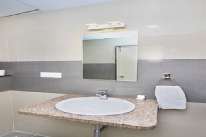 Room 4 of 29