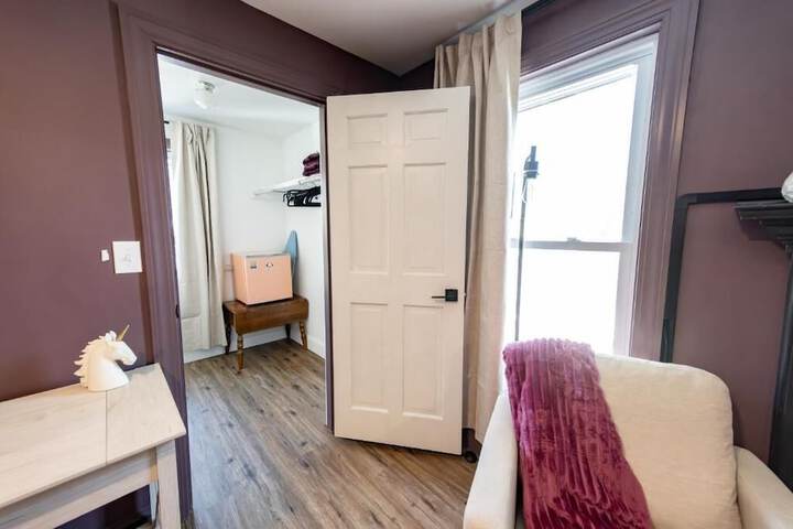 Room 27 of 61