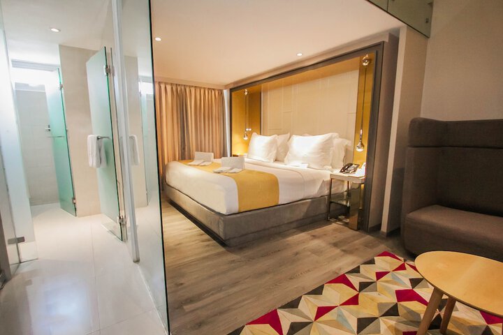 Room 12 of 31