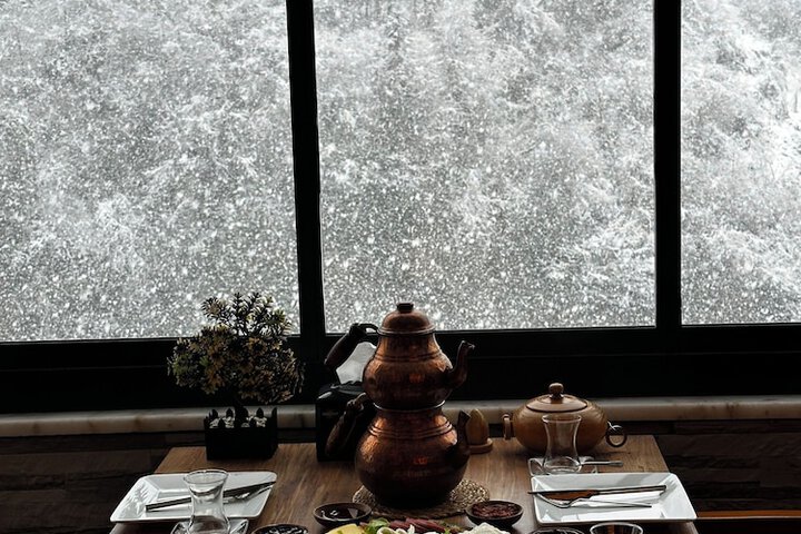 Dining 70 of 89