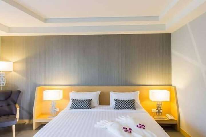 Room 10 of 63