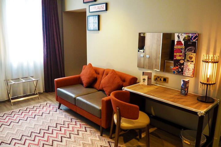 Room 21 of 56