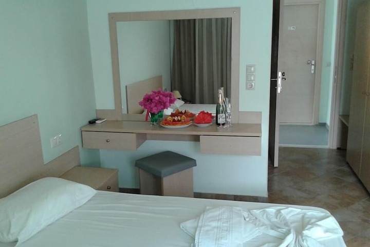 Room 10 of 45