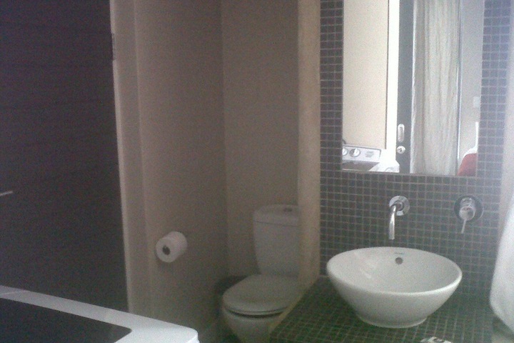 Room 9 of 21