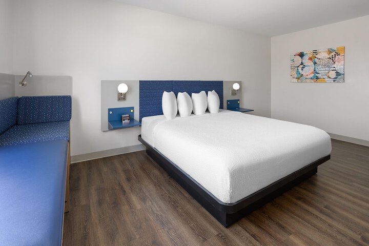 Room 21 of 41