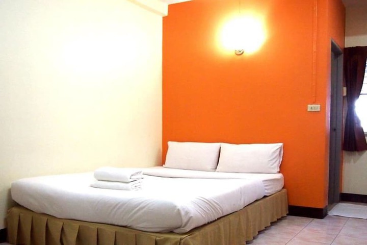 Room 2 of 14