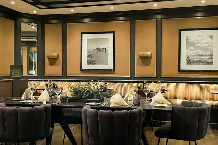 Dining 166 of 187