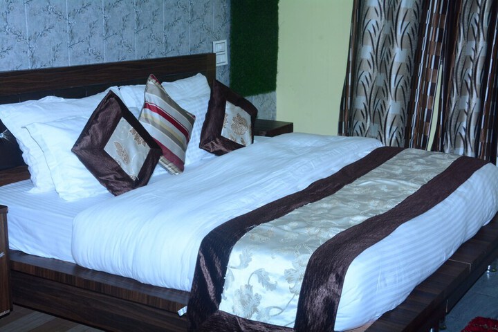 Room 4 of 45