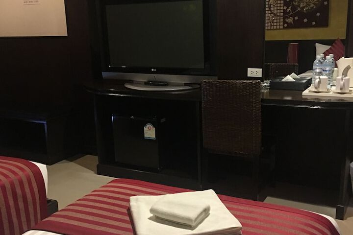 Room 8 of 49