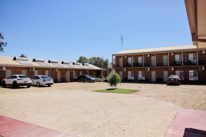 Hotel 87 of 89