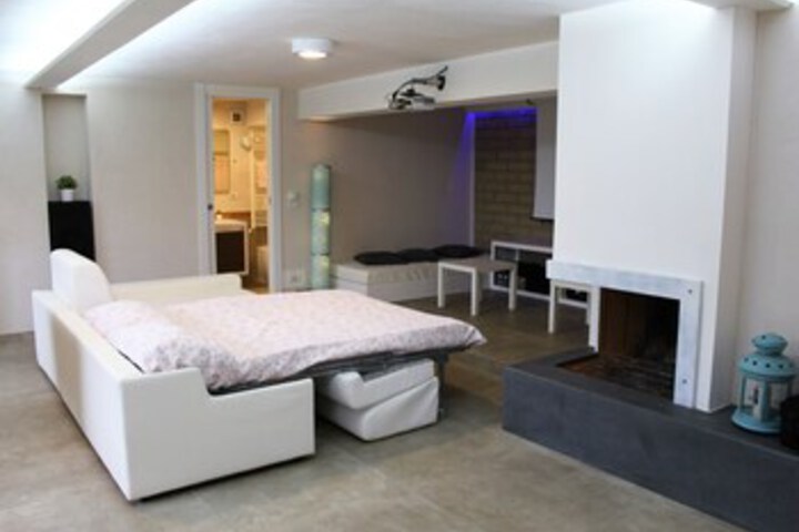 Room 20 of 21