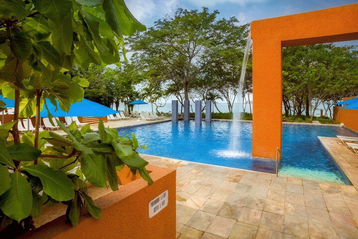 Pools & Facilities