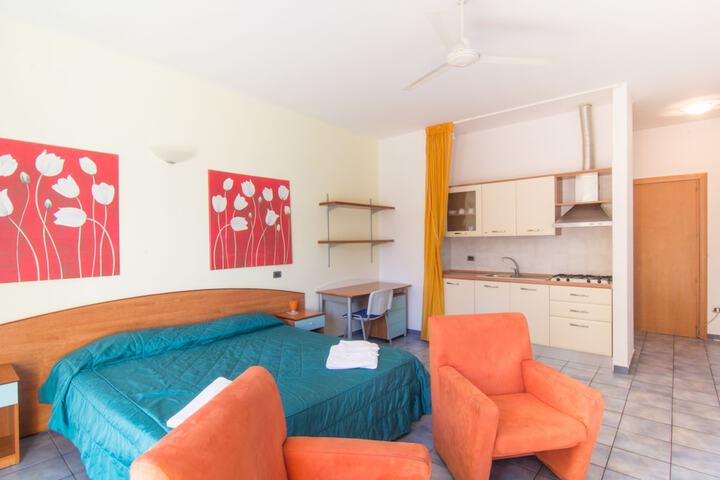 Room 8 of 49