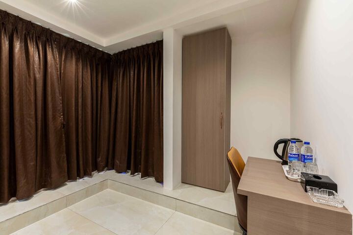 Room 19 of 39