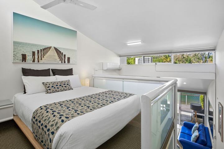 Room 2 of 73