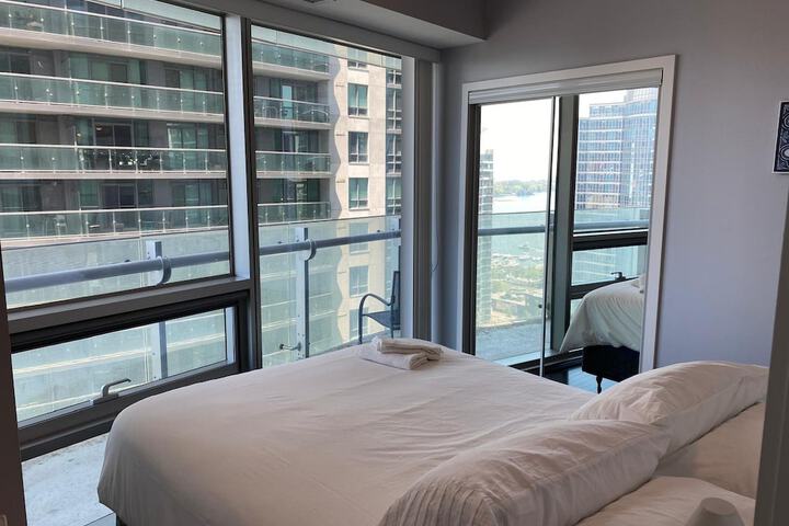 Room 227 of 931