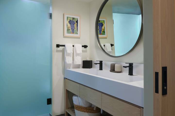 Bathroom shower