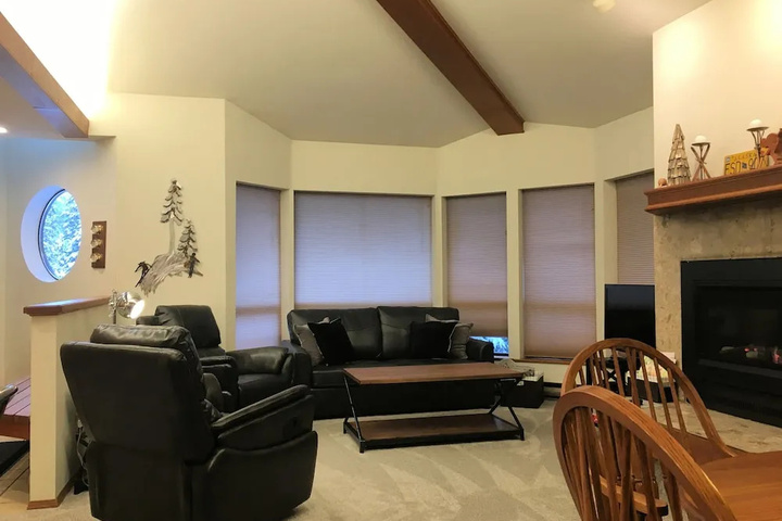 Room 12 of 22