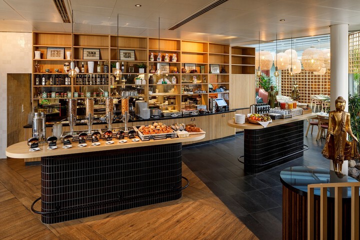 Breakfast area