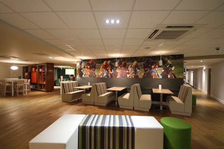 Dining 64 of 122