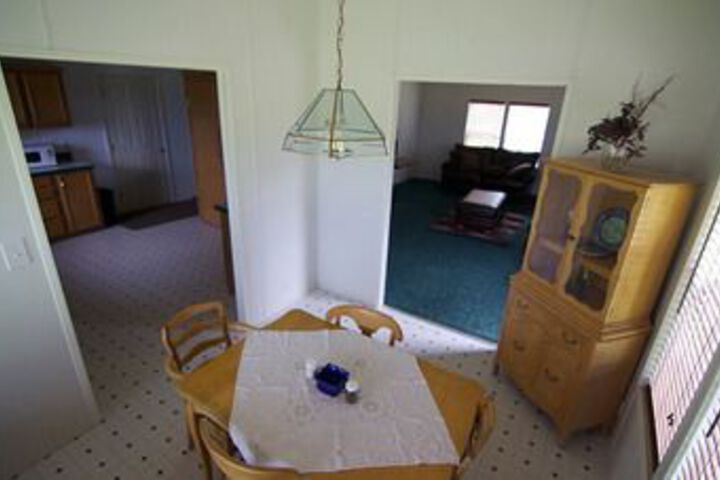 Room 17 of 24