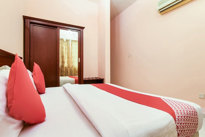 Room 7 of 17