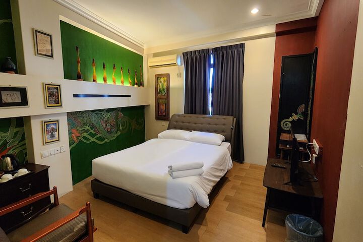 Room 47 of 82