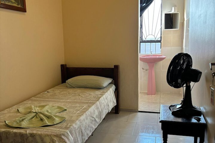 Room 7 of 24