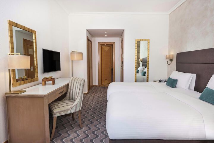 Room 92 of 266