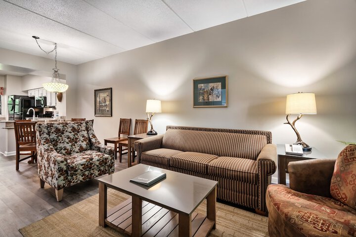 Room 46 of 102