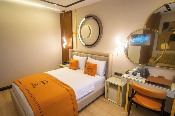 Room 48 of 106