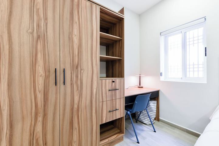 Room 60 of 228