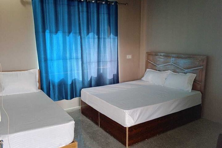 Room 3 of 7